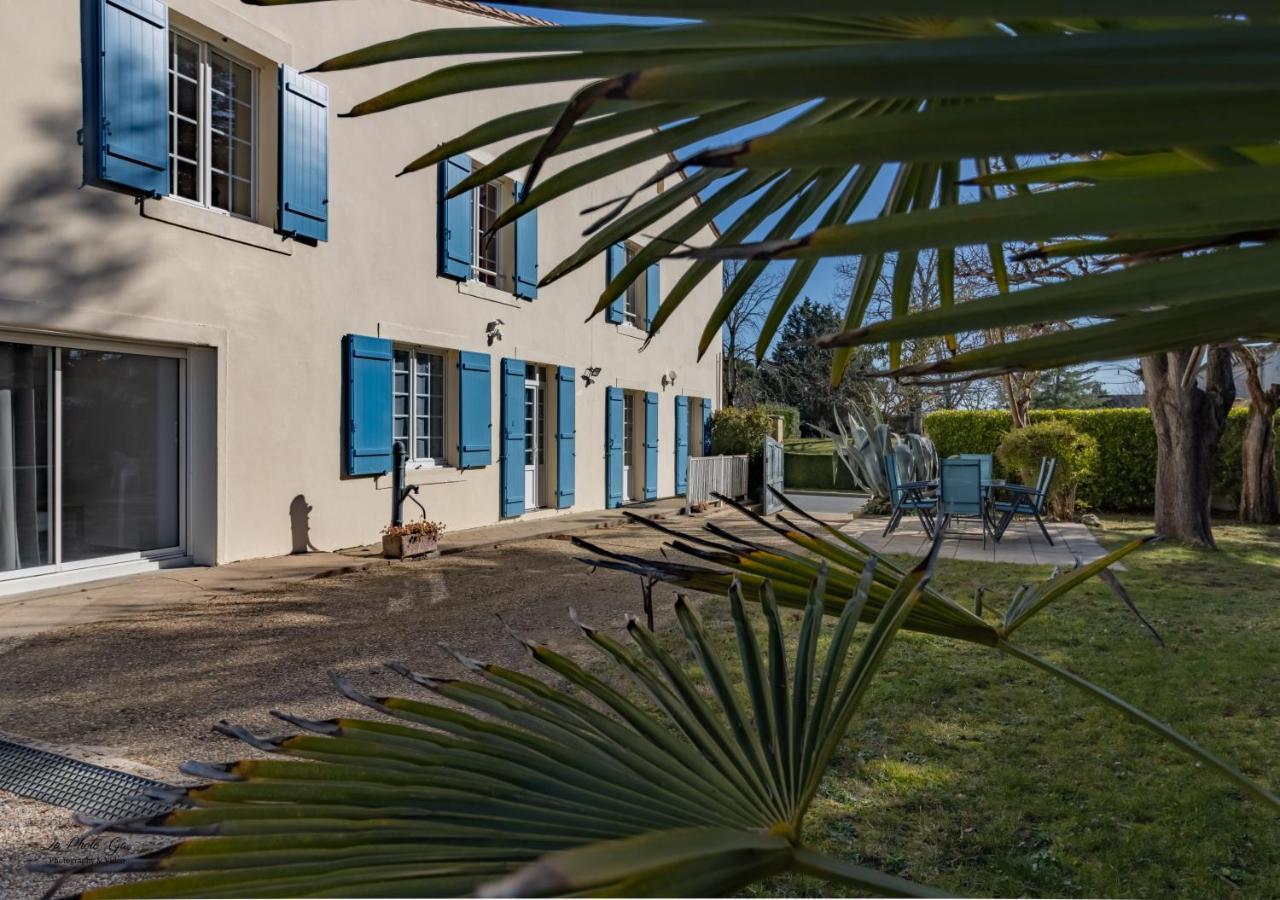 Chambres Et Gites Les Deux Chenes Pres De Bergerac Le Fleix Exteriör bild