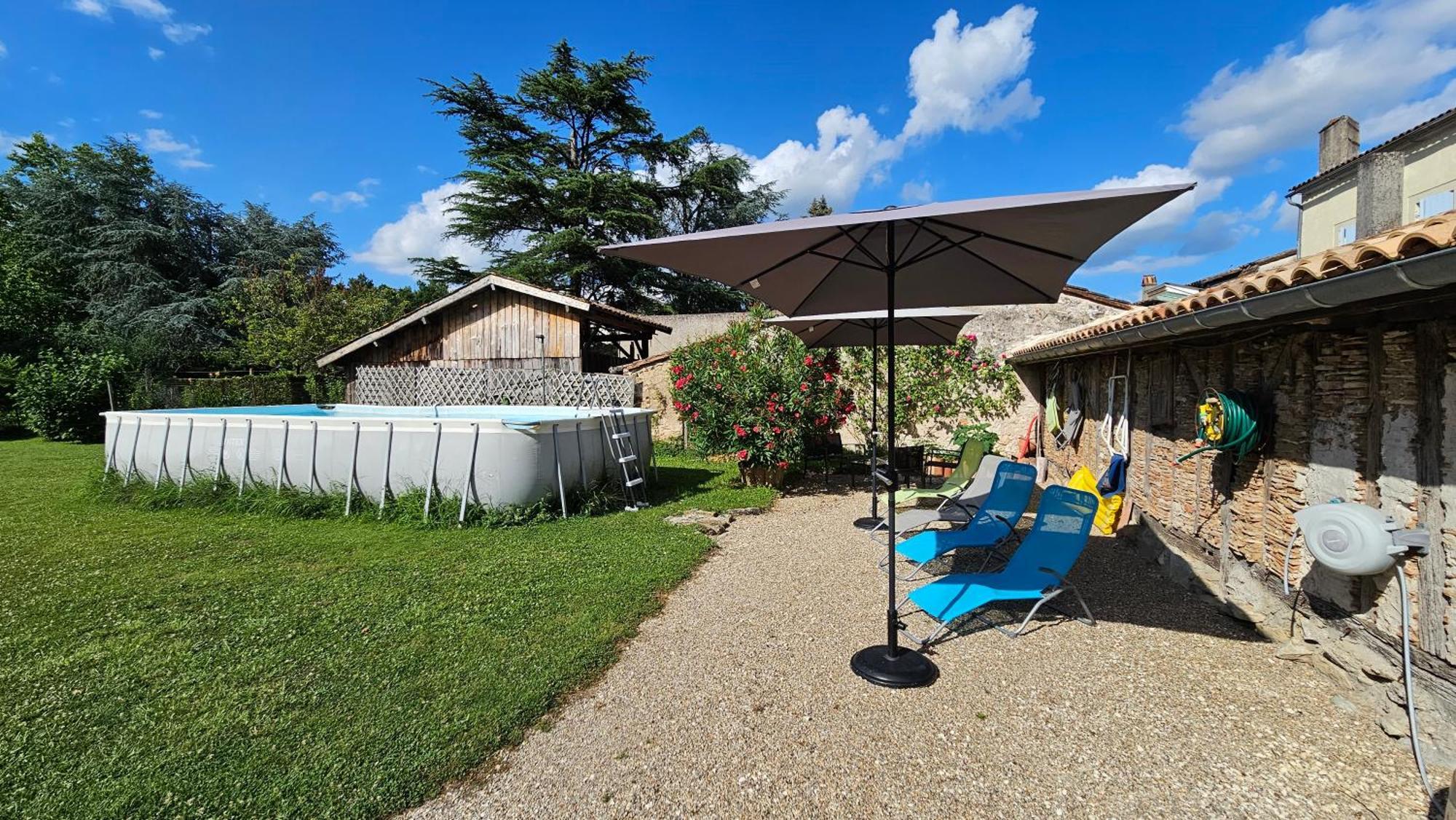 Chambres Et Gites Les Deux Chenes Pres De Bergerac Le Fleix Exteriör bild