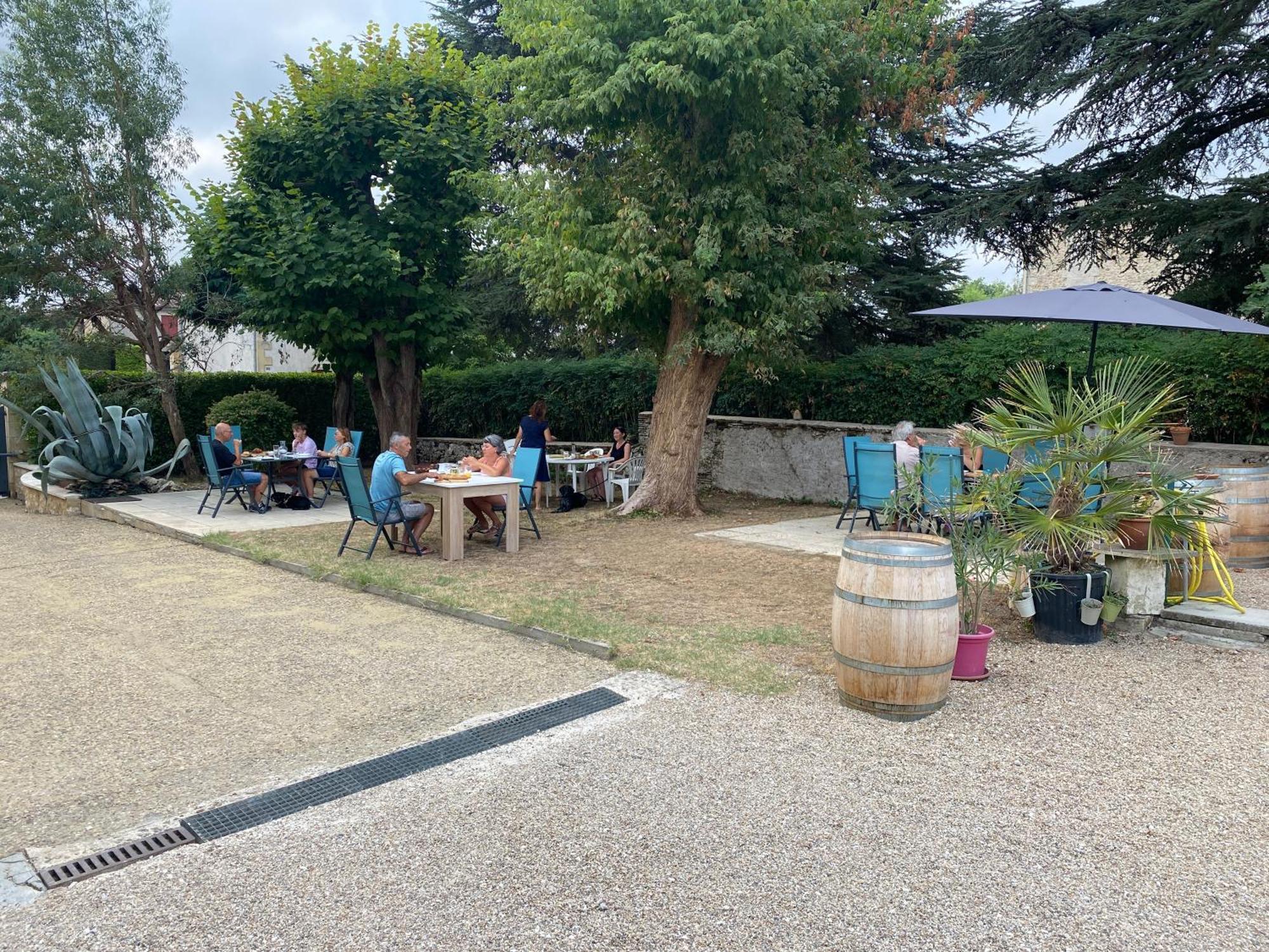 Chambres Et Gites Les Deux Chenes Pres De Bergerac Le Fleix Exteriör bild