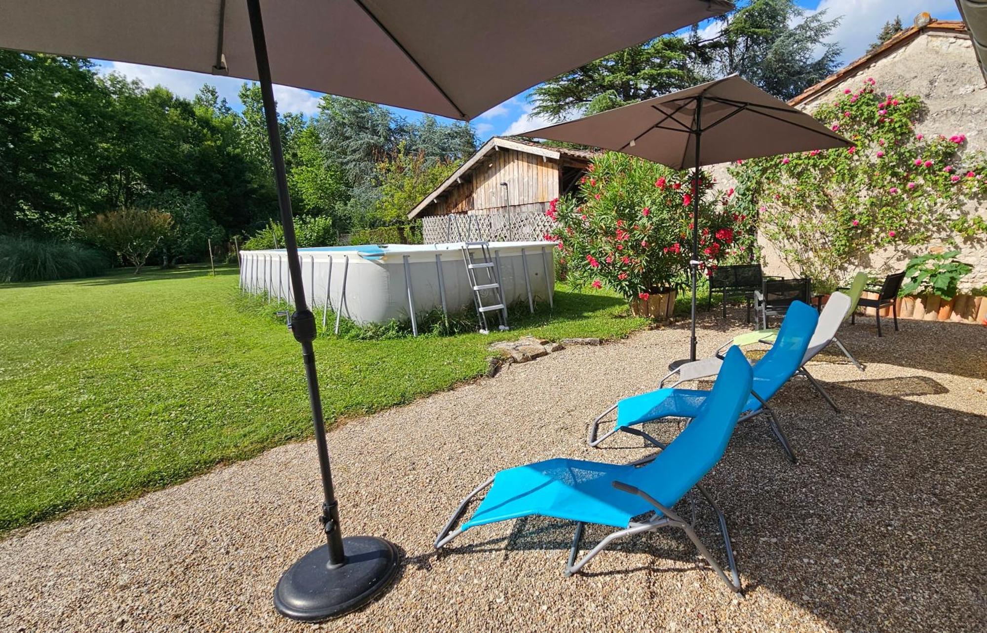 Chambres Et Gites Les Deux Chenes Pres De Bergerac Le Fleix Exteriör bild