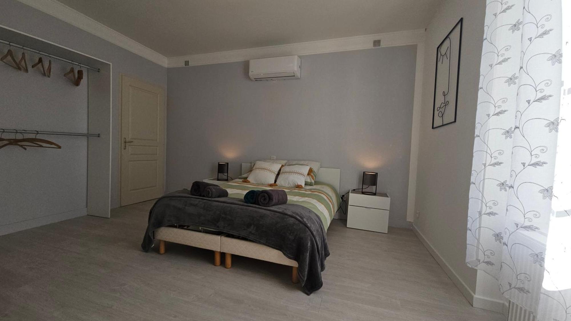 Chambres Et Gites Les Deux Chenes Pres De Bergerac Le Fleix Exteriör bild