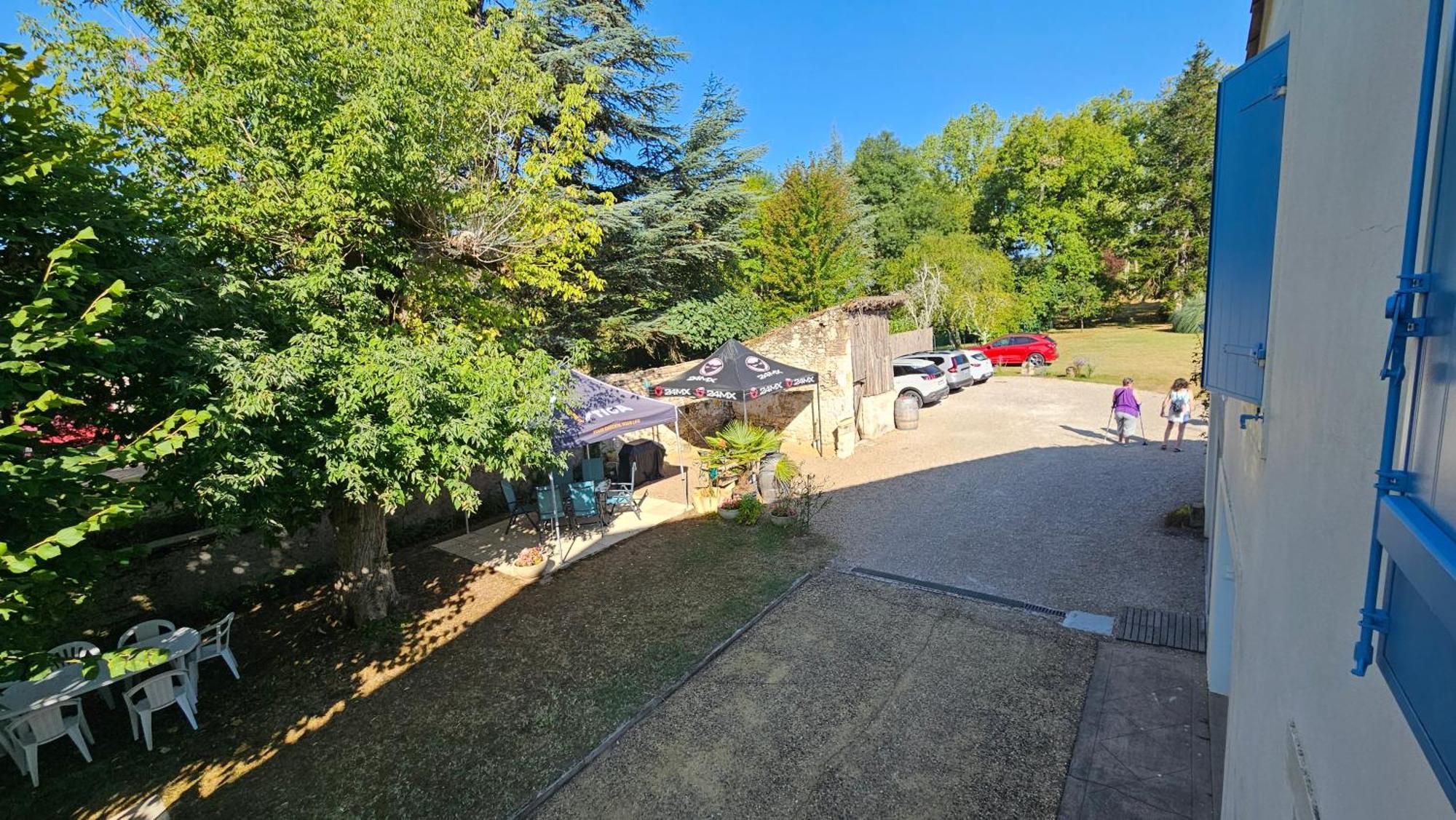 Chambres Et Gites Les Deux Chenes Pres De Bergerac Le Fleix Exteriör bild